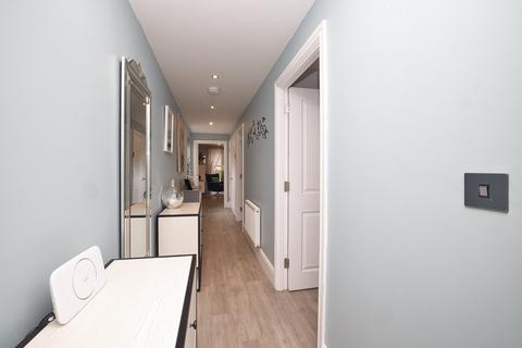 2 bedroom flat for sale, St. Peters Road, Broadstairs, Kent, CT10
