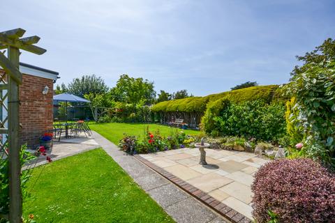 undefined, Broadview Close, Eastbourne, East Sussex, BN20