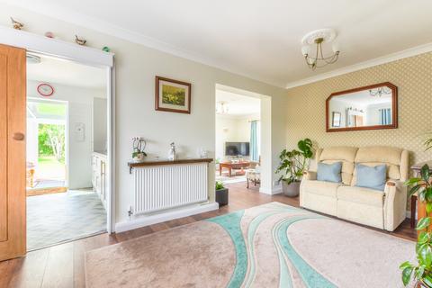 17 Broadview Close, Eastbourne, BN20 9RB