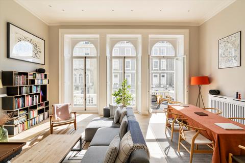 Queen's Gate Place, South Kensington SW7