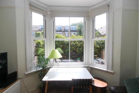 22 Queens Road, Wallington, SM6 0AG