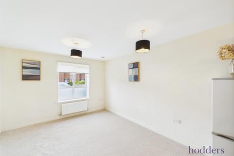 1 bedroom apartment for sale, Harrow Close, Addlestone, Surrey, KT15