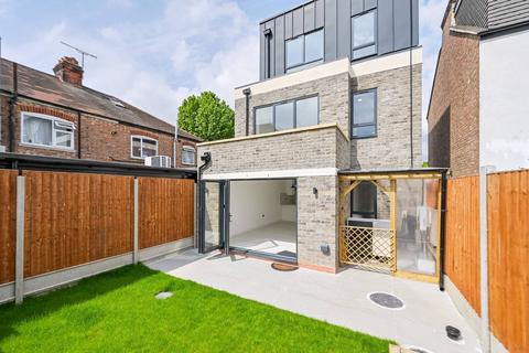 3 bedroom house for sale, Mount Pleasant Road, Walthamstow E17