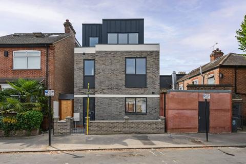 3 bedroom house for sale, Mount Pleasant Road, Walthamstow E17