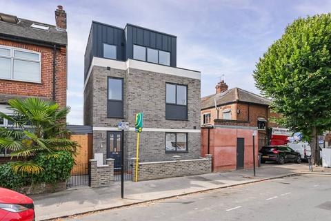 3 bedroom house for sale, Mount Pleasant Road, Walthamstow E17