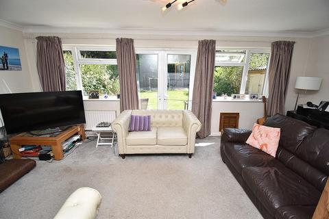 35 Barbrook Way, Bicknacre, Chelmsford, CM3 4HP