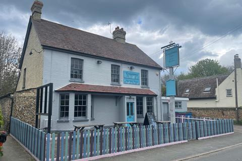 1 bedroom flat to rent, Room D @ Graystones 4 St Peters Street, Duxford, Cambs