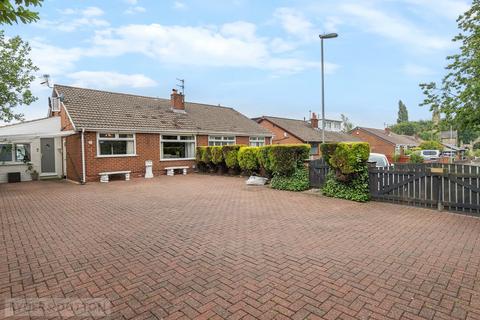 3 bedroom semi-detached bungalow for sale, Tiber Avenue, Hollinwood, Oldham, OL8