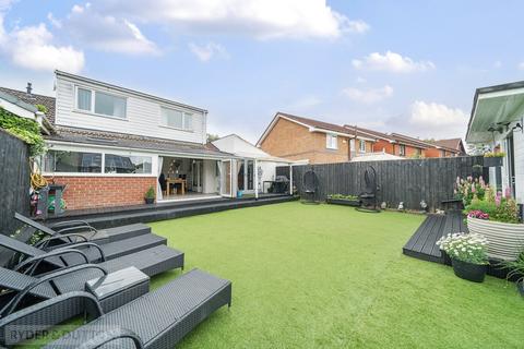 3 bedroom semi-detached bungalow for sale, Tiber Avenue, Hollinwood, Oldham, OL8