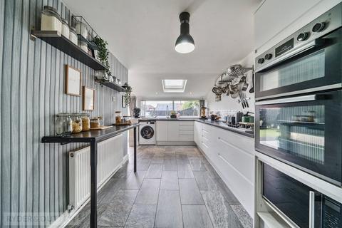 3 bedroom semi-detached bungalow for sale, Tiber Avenue, Hollinwood, Oldham, OL8