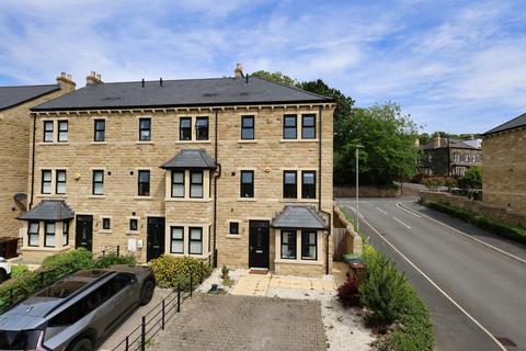15 Catherines Walk, Horsforth, Leeds, LS18 4GT