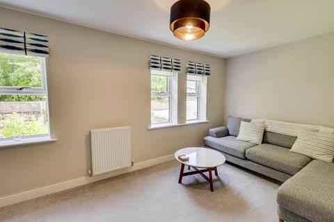 15 Catherines Walk, Horsforth, Leeds, LS18 4GT