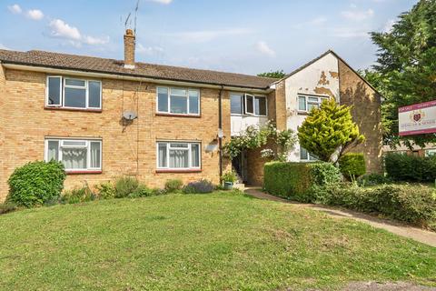 8 Hackforth Close, Barnet, EN5 3BT