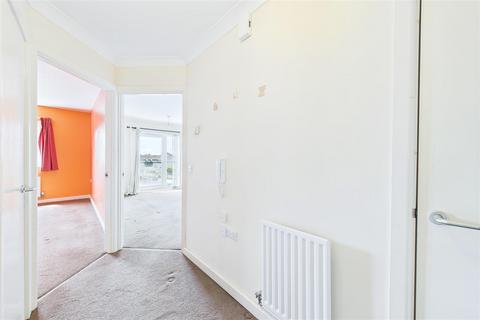 undefined, Affordable top floor living in central Clevedon