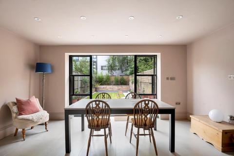 4 bedroom terraced house for sale, Brighton Road, London, N16
