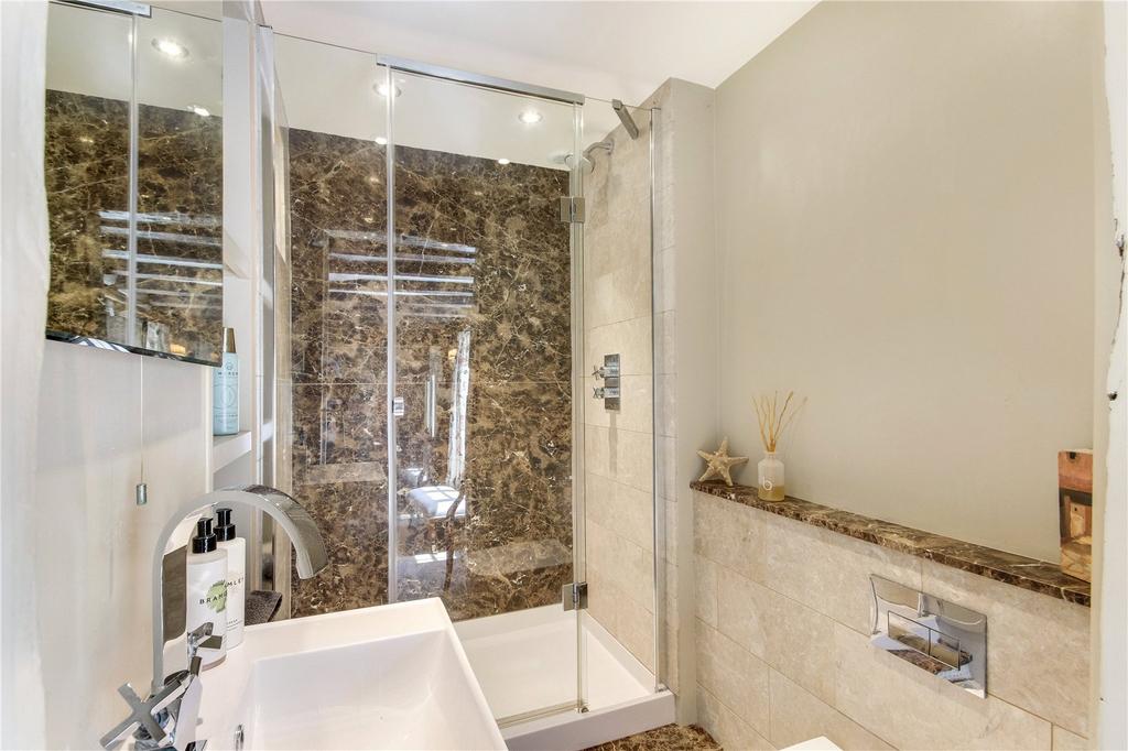 En Suite Shower Room