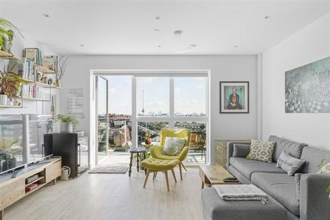 2 bedroom apartment for sale, Matthias Road, London N16