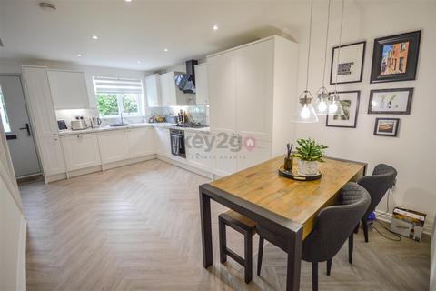 3 bedroom semi-detached house to rent, Deepwell Mews, Halfway, S20