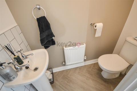 3 bedroom semi-detached house to rent, Deepwell Mews, Halfway, S20