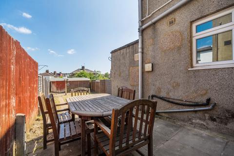 36 Apsley Road, London, SE25 4XT
