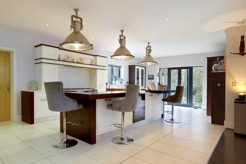 5 bedroom detached house for sale, Elmshott Close, Penn, Buckinghamshire, HP10