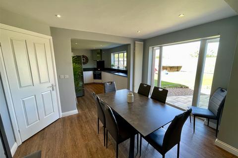 4 bedroom detached house for sale, Newquay Close, Darlington