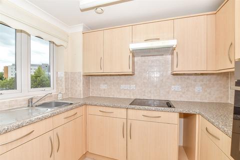 1 bedroom flat for sale, Medway Wharf Road, Tonbridge, Kent