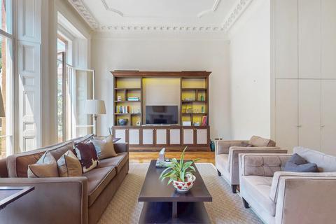 undefined, Cadogan Square, London SW1X