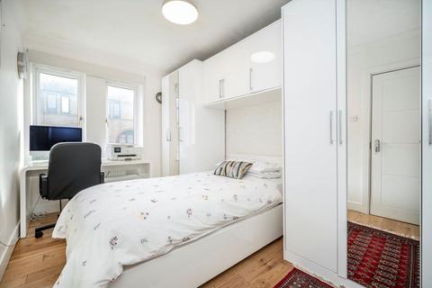 3 Codling Close, London, E1W 2UX
