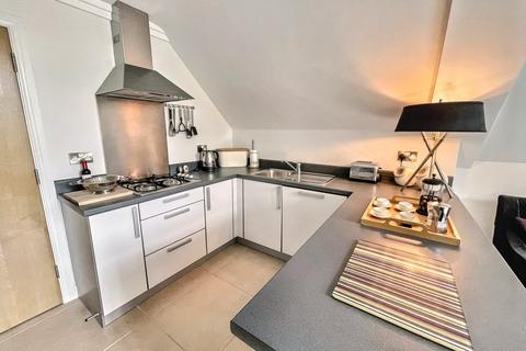 2 bedroom flat for sale, Bournemouth