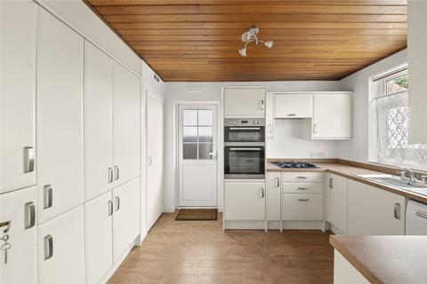 2 bedroom bungalow for sale, Kenbury Close, Uxbridge UB10