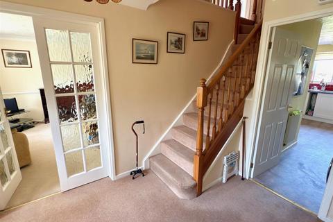 7 Benouville, Carlton Colville, Lowestoft, NR33 8UD