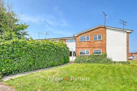 12 Spring Rise, Chelmsford, CM2 8SQ