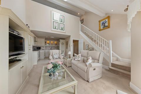 2 bedroom duplex for sale, Regent Street, Leamington Spa CV32