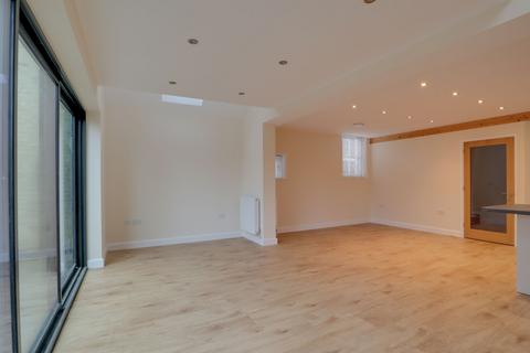 4 bedroom detached house to rent, Coles Lane, Oakington, CB24