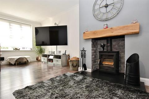 4 bedroom detached house for sale, Nettleton Garth, Burstwick HU12
