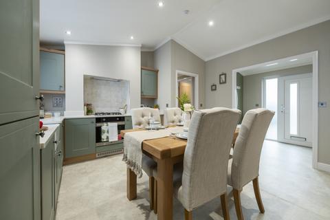 2 bedroom park home for sale, Clacton-on-Sea, Essex, CO16