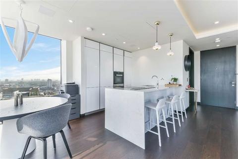 1 bedroom flat to rent, Crown Square, London SE1
