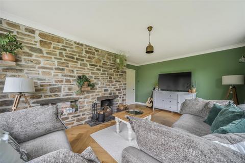 3 bedroom detached bungalow for sale, Mawnan Smith | South Cornwall