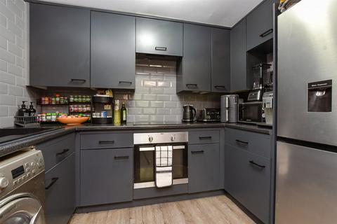 1 bedroom flat for sale, Kingswood Drive, Sutton, Surrey