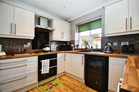 undefined, Southfield Close, Hull HU12