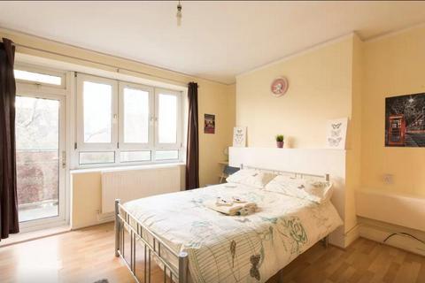4 bedroom flat to rent, Walford House, London E1