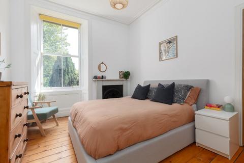73/1 Inverleith Row, Edinburgh, EH3 5LT