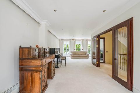 undefined, Thomas Place, Kensington Green, W8
