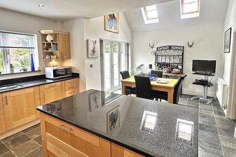 undefined, Moser Grove, Sway, Lymington, Hampshire, SO41