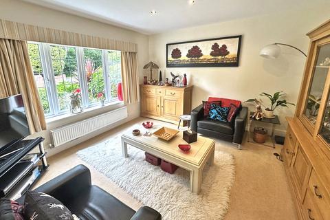 undefined, Moser Grove, Sway, Lymington, Hampshire, SO41