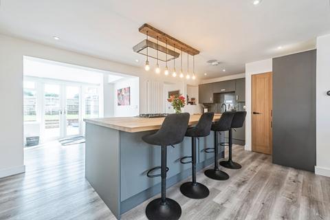 23 Kestrel Road, Basingstoke, RG22 5PE