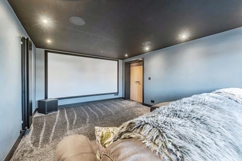 23 Kestrel Road, Basingstoke, RG22 5PE