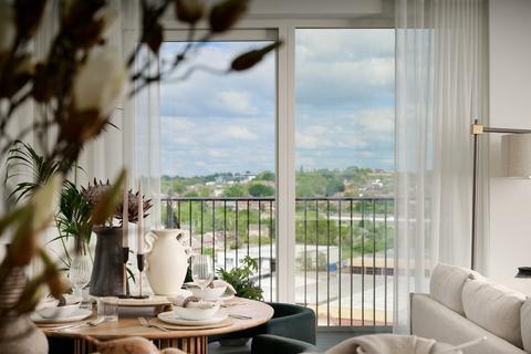 3 bedroom flat for sale, Silkstream, London NW9