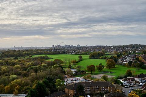 3 bedroom flat for sale, Silkstream, London NW9